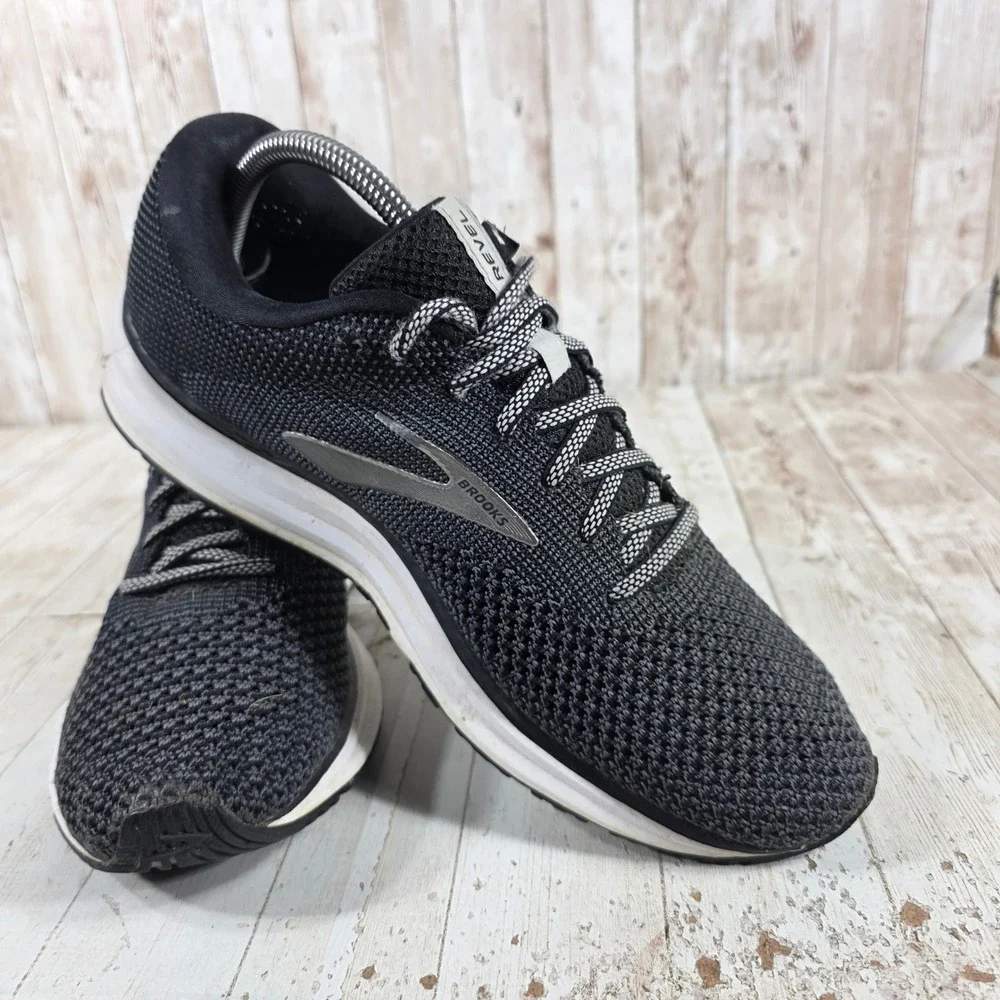 Brooks Revel 2 Womens Running Shoes Black White Knit Sneakers Size 11